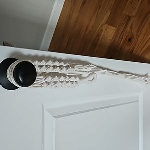 Macrame plant hanger
